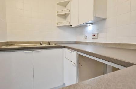 1 bedroom Flat for sale in Elmwood Court, High Street, Baldock
