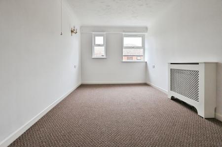 1 bedroom Flat for sale in Elmwood Court, High Street, Baldock