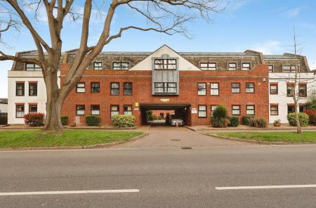 1 bedroom Flat for sale in Elmwood Court, High Street, Baldock