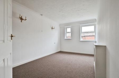 1 bedroom Flat for sale in Elmwood Court, High Street, Baldock