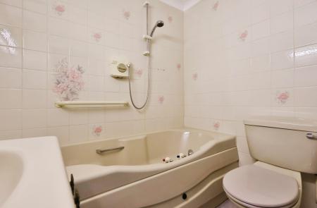 1 bedroom Flat for sale in Elmwood Court, High Street, Baldock