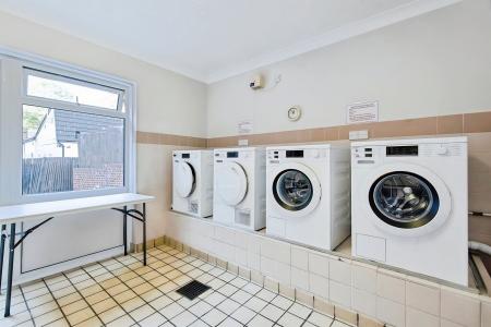 1 bedroom Flat for sale in Elmwood Court, High Street, Baldock