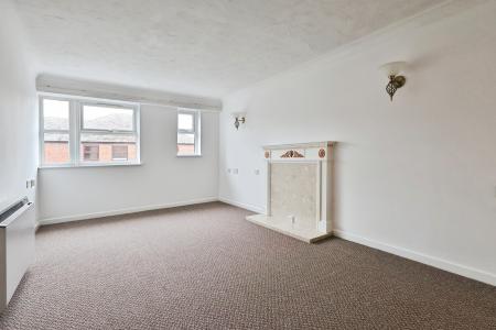 1 bedroom Flat for sale in Elmwood Court, High Street, Baldock
