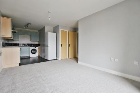 2 bedroom Flat for sale in Sharps Court, Cooks Way, Hitchin
