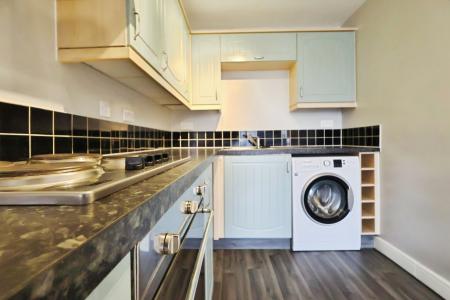 2 bedroom Flat for sale in Sharps Court, Cooks Way, Hitchin