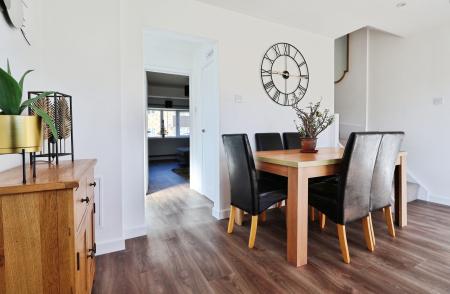 2 bedroom Semi-detached house for sale in Manor Close, Langford