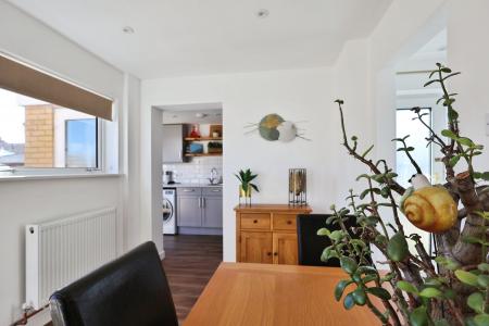 2 bedroom Semi-detached house for sale in Manor Close, Langford