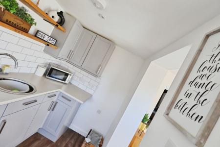 2 bedroom Semi-detached house for sale in Manor Close, Langford