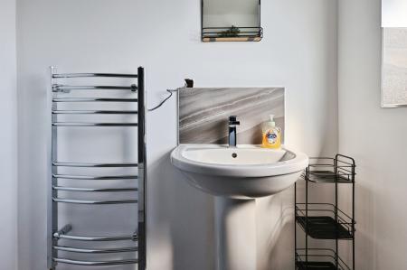 2 bedroom Semi-detached house for sale in Manor Close, Langford