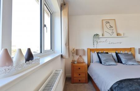 2 bedroom Semi-detached house for sale in Manor Close, Langford