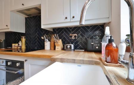 2 bedroom Semi-detached house for sale in Verulam Road, Hitchin