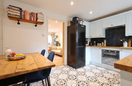 2 bedroom Semi-detached house for sale in Verulam Road, Hitchin