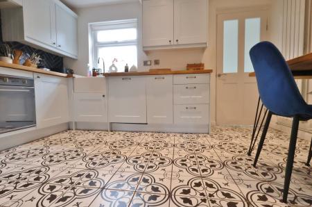 2 bedroom Semi-detached house for sale in Verulam Road, Hitchin