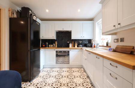 2 bedroom Semi-detached house for sale in Verulam Road, Hitchin