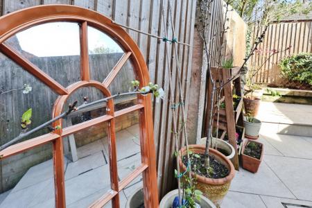 2 bedroom Semi-detached house for sale in Verulam Road, Hitchin