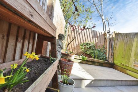 2 bedroom Semi-detached house for sale in Verulam Road, Hitchin