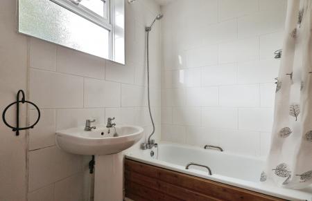 1 bedroom Flat for sale in Stevenage Road, Hitchin