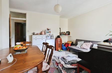 1 bedroom Flat for sale in Stevenage Road, Hitchin