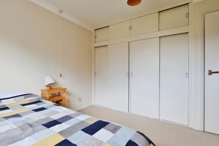 3 bedroom Semi-detached house for sale in Wellingham Avenue, Hitchin