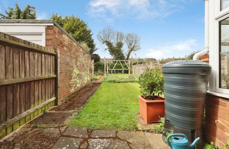 3 bedroom Semi-detached house for sale in Wellingham Avenue, Hitchin