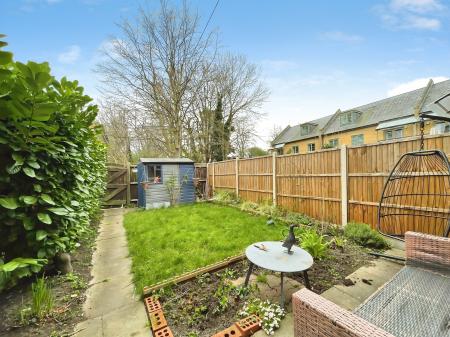 1 bedroom Ground floor maisonette to let in Fells Close, Hitchin, SG5