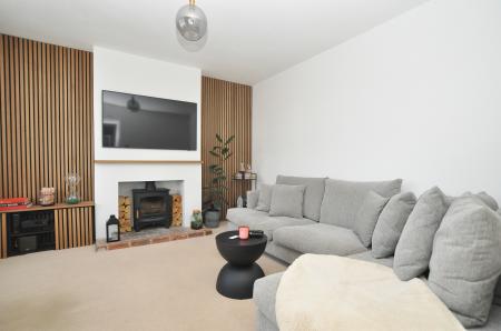 3 bedroom Semi-detached house for sale in Cambridge Road, Hitchin
