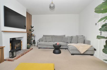 3 bedroom Semi-detached house for sale in Cambridge Road, Hitchin