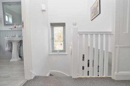 3 bedroom Semi-detached house for sale in Cambridge Road, Hitchin