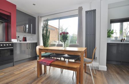 3 bedroom Semi-detached house for sale in Cambridge Road, Hitchin