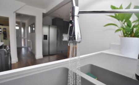 3 bedroom Semi-detached house for sale in Cambridge Road, Hitchin