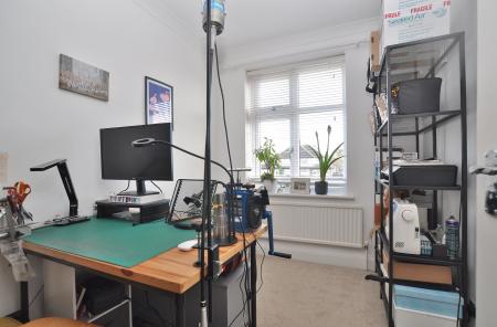 3 bedroom Semi-detached house for sale in Cambridge Road, Hitchin