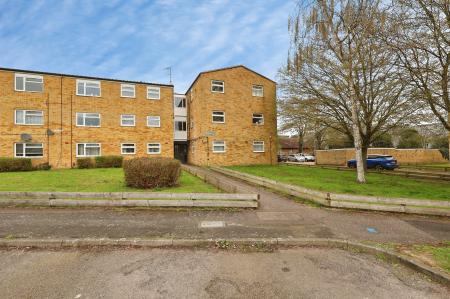1 bedroom Flat for sale in Yarmouth Road, Stevenage