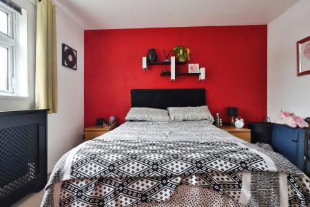 1 bedroom Flat for sale in Yarmouth Road, Stevenage