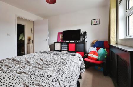 1 bedroom Flat for sale in Yarmouth Road, Stevenage