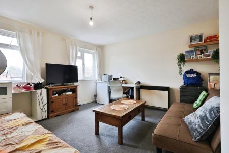 1 bedroom Flat for sale in Sanderling Close, Letchworth