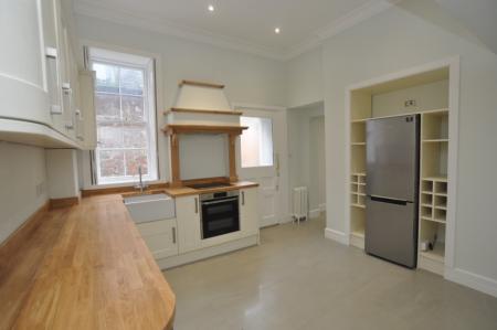 2 bedroom Flat to let in 21 High Street, Baldock, SG7