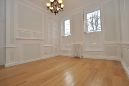 2 bedroom Flat to let in 21 High Street, Baldock, SG7