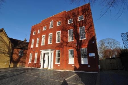 21 High Street, Baldock, SG7