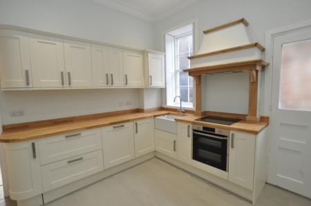 2 bedroom Flat to let in 21 High Street, Baldock, SG7