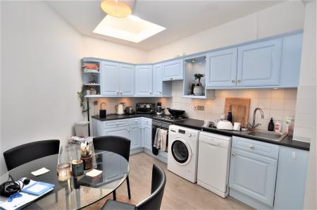 2 bedroom Terraced House to let in Pond Lane, Baldock, SG7