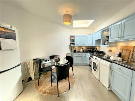 2 bedroom Terraced House to let in Pond Lane, Baldock, SG7