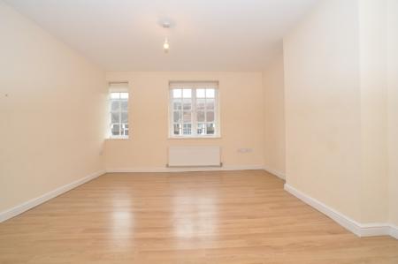 1 bedroom Flat to let in Eastcheap, Letchworth Garden City, SG6