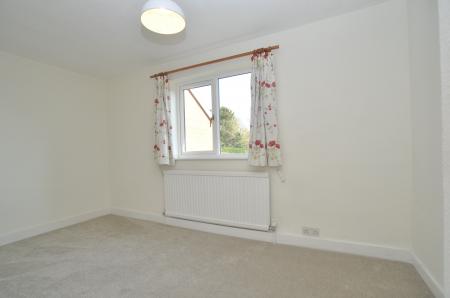 2 bedroom Cottage to let in High Street, Meppershall, SG17
