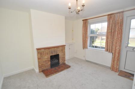 2 bedroom Cottage to let in High Street, Meppershall, SG17