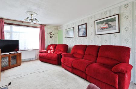 4 bedroom Semi-detached house for sale in Briars Lane, Hatfield