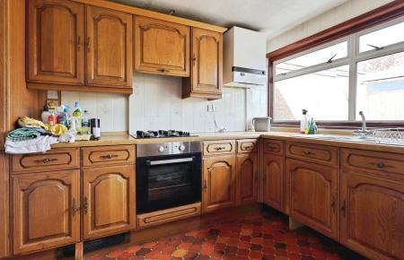 4 bedroom Semi-detached house for sale in Briars Lane, Hatfield