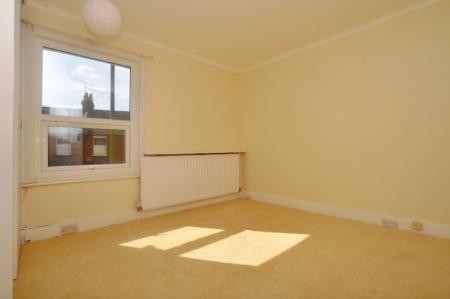 3 bedroom Terraced House to let in Grove Road, Hitchin, SG5