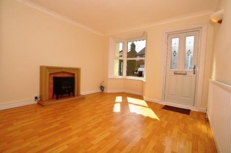 3 bedroom Terraced House to let in Grove Road, Hitchin, SG5