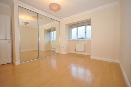 2 bedroom Flat to let in Morello Gardens, Hitchin, SG4