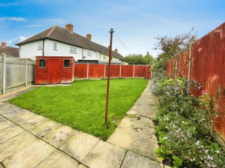 3 bedroom Terraced House to let in Redhill Road, Hitchin, SG5